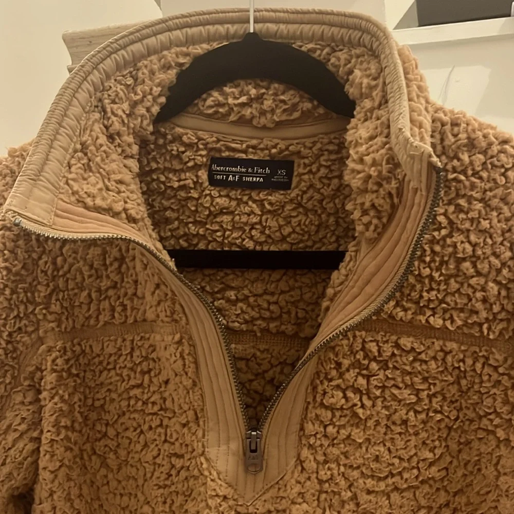 Abercrombie & Fitch Tan Sherpa Sweater - Picture 4 of 7